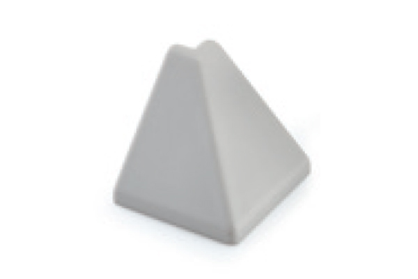 Уголок внешний 90* для треугольного плинтуса 220/222/230